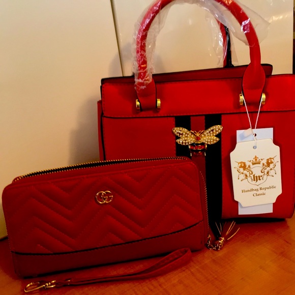 Beautiful small hand bag with matching wallet! - Picture 2 of 4